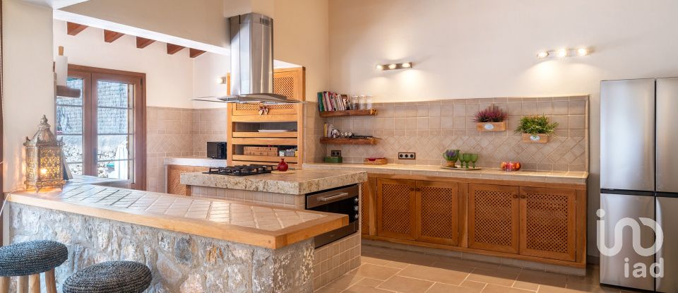 Casa rústica 4 habitacions de 312 m² a Calvia (07184)