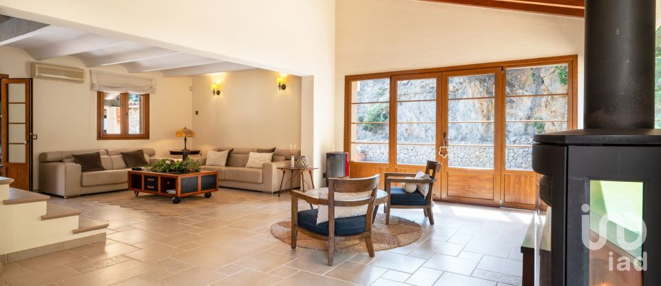 Casa rústica 4 habitacions de 312 m² a Calvia (07184)