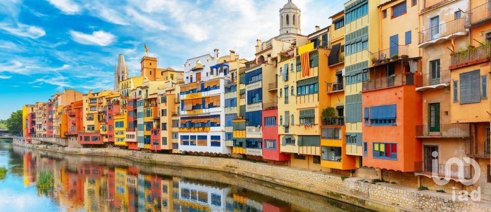 Piso 3 habitaciones de 152 m² en Girona (17002)