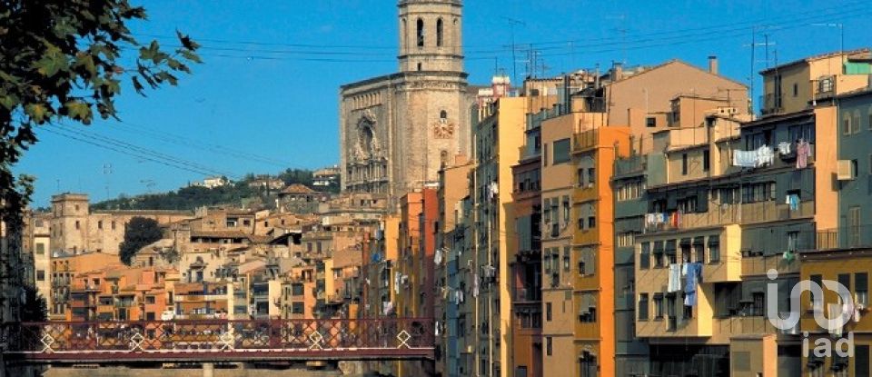 Piso 3 habitaciones de 152 m² en Girona (17002)