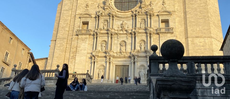 Piso 3 habitaciones de 152 m² en Girona (17002)