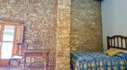 Townhouse 4 bedrooms of 312 m² in Nucleo Benisiva (03788)