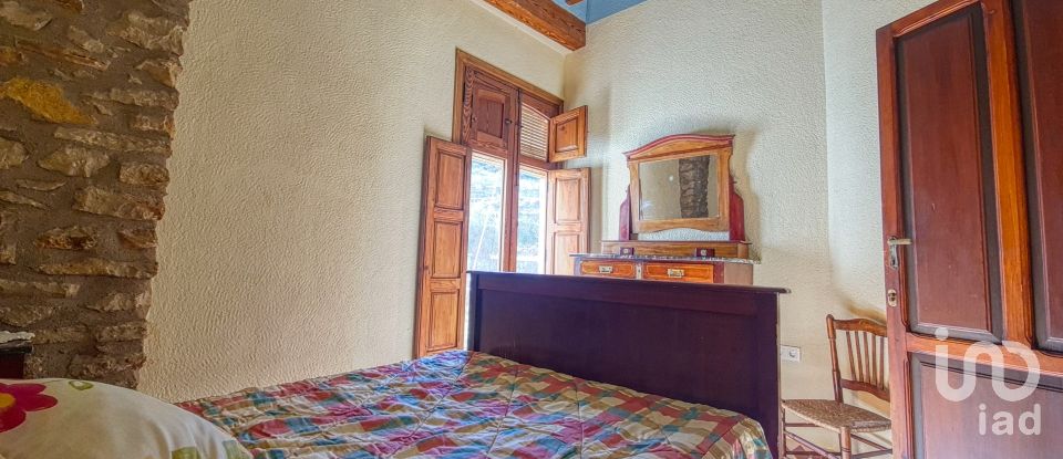 Townhouse 4 bedrooms of 312 m² in Nucleo Benisiva (03788)