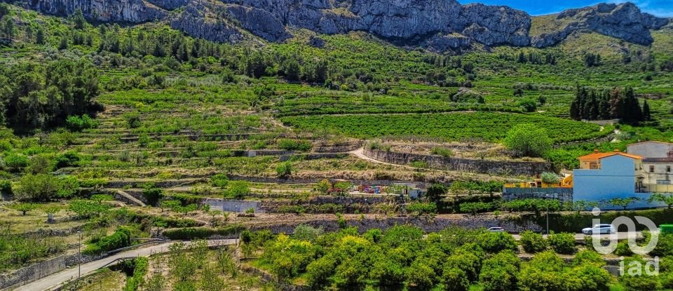 Townhouse 4 bedrooms of 312 m² in Nucleo Benisiva (03788)