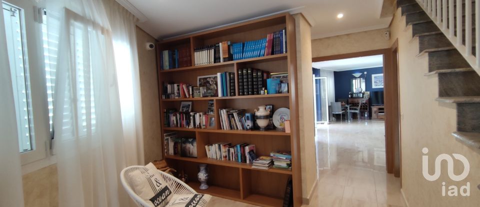 Casa 4 habitacions de 377 m² a Oropesa/Oropesa del Mar (12594)