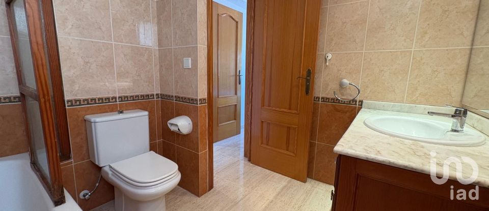 Pis 3 habitacions de 92 m² a Playa de Bellreguard (46713)