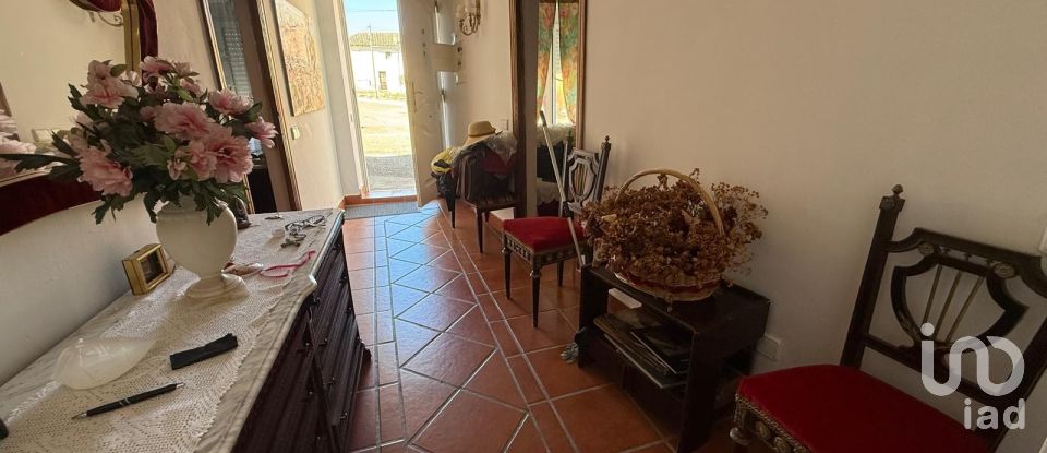 House 6 bedrooms of 160 m² in Santa Cristina de Valmadrigal (24290)