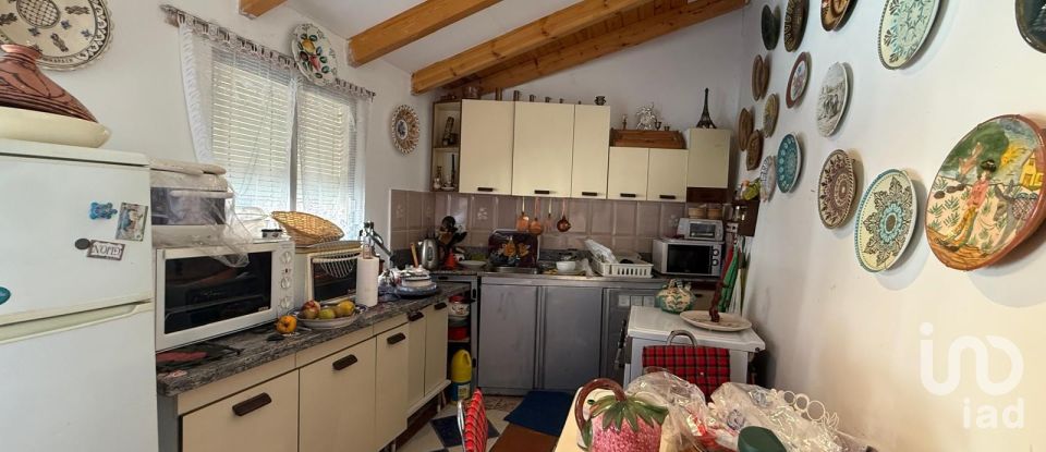 House 6 bedrooms of 160 m² in Santa Cristina de Valmadrigal (24290)