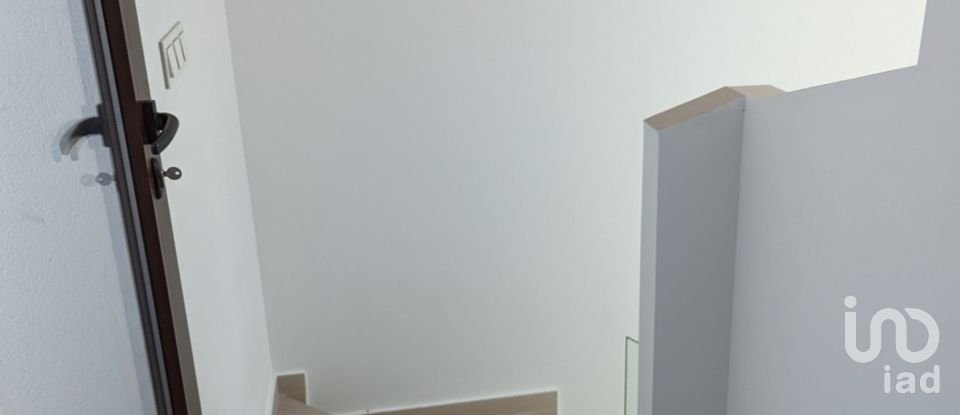 Casa 3 habitacions de 154 m² a Benijófar (03178)