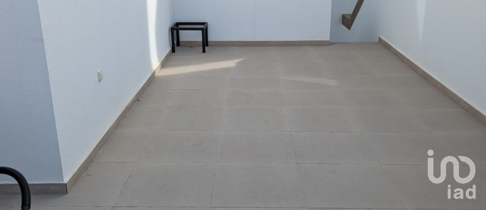 Casa 3 habitacions de 154 m² a Benijófar (03178)