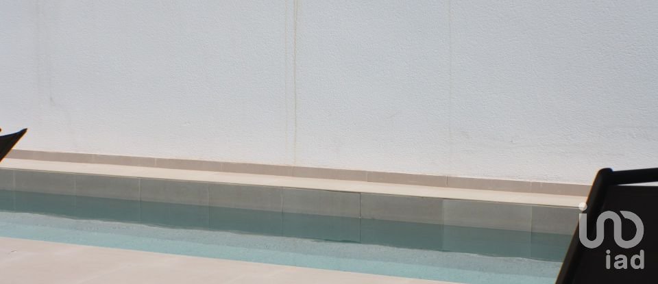 Casa 3 habitacions de 154 m² a Benijófar (03178)