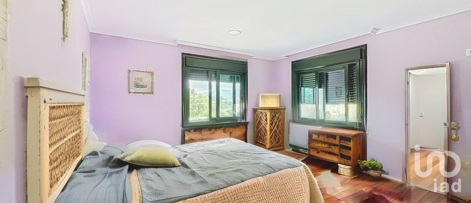 House 4 bedrooms of 331 m² in Pontevedra (36164)