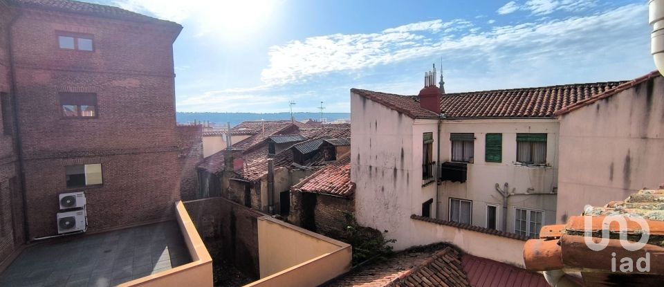 Dúplex 2 habitaciones de 88 m² en León (24003)