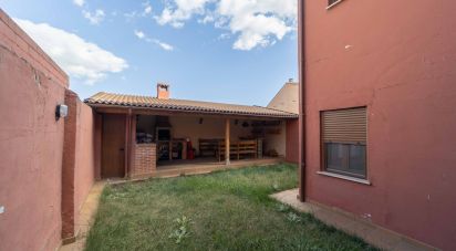 House/villa 3 bedrooms of 190 m² in La Virgen del Camino (24198)