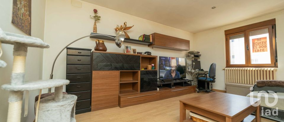 Casa 3 habitaciones de 190 m² en La Virgen del Camino (24198)