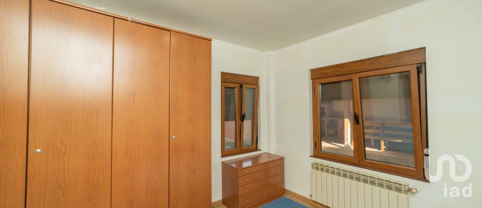 Casa 3 habitaciones de 190 m² en La Virgen del Camino (24198)