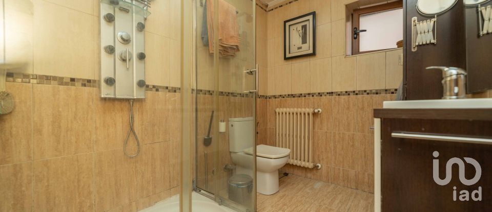 Casa 3 habitaciones de 190 m² en La Virgen del Camino (24198)