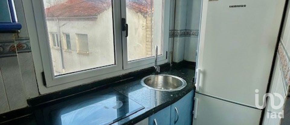 Apartment 2 bedrooms of 63 m² in León (24004)