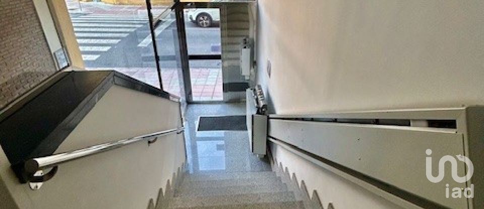 Apartment 2 bedrooms of 63 m² in León (24004)