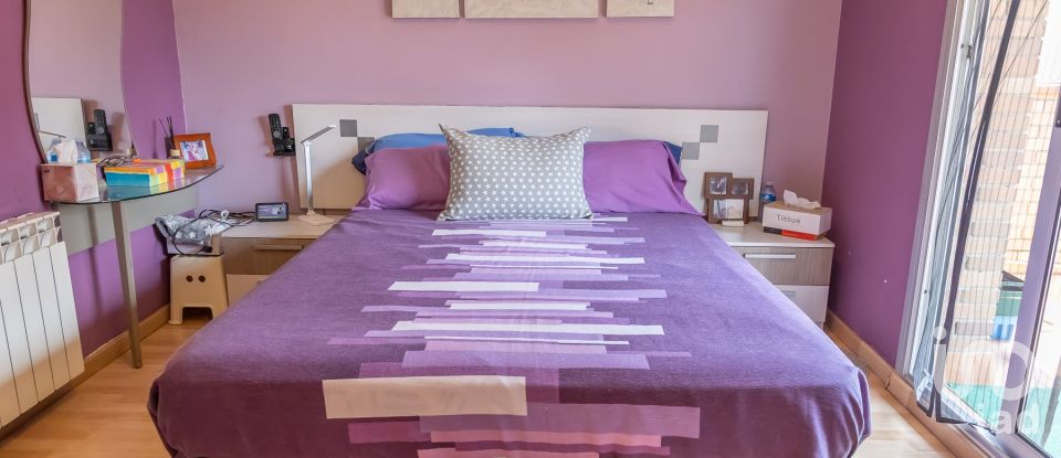 Chalet 3 habitaciones de 249 m² en Montcada i Reixac (08110)