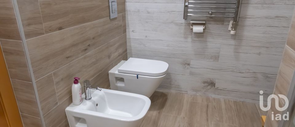 Chalet 3 habitaciones de 249 m² en Montcada i Reixac (08110)