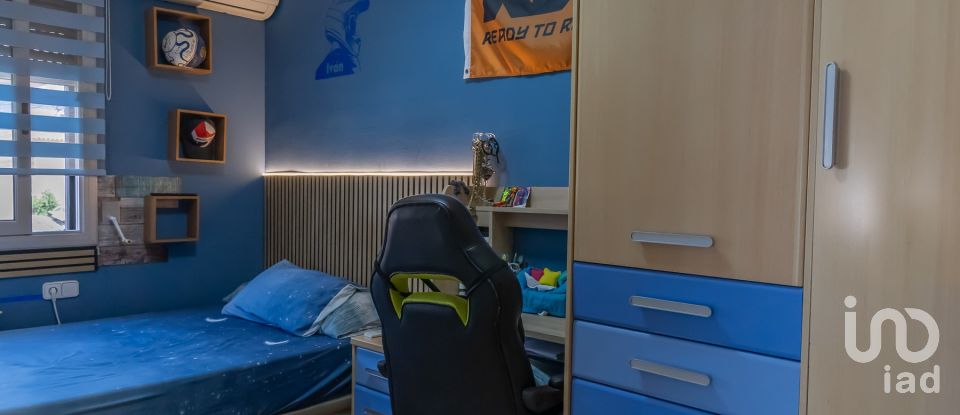 Chalet 3 habitaciones de 249 m² en Montcada i Reixac (08110)