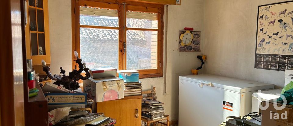 House 5 bedrooms of 250 m² in Cuadros (24620)