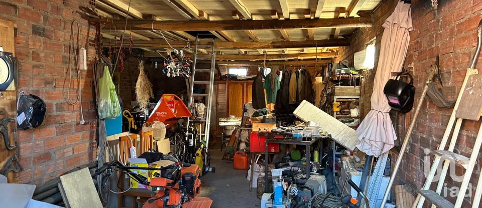 House 5 bedrooms of 250 m² in Cuadros (24620)