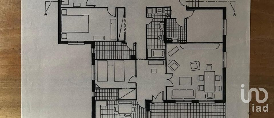 House 5 bedrooms of 250 m² in Cuadros (24620)