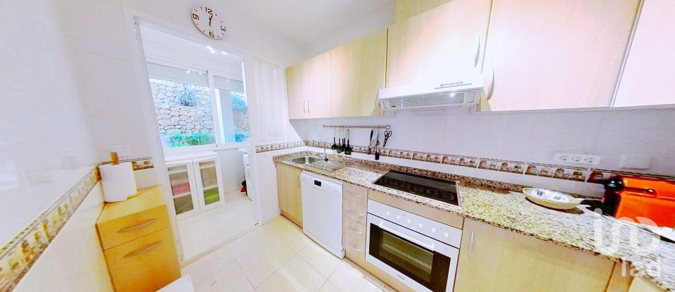 Piso 2 habitaciones de 90 m² en La Serreta (03679)