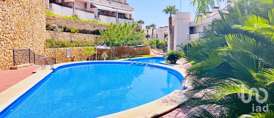 Piso 2 habitaciones de 90 m² en La Serreta (03679)