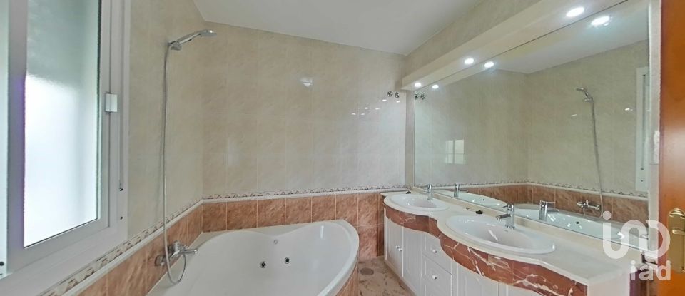 Casa 3 habitaciones de 120 m² en Chiclana de la Frontera (11130)