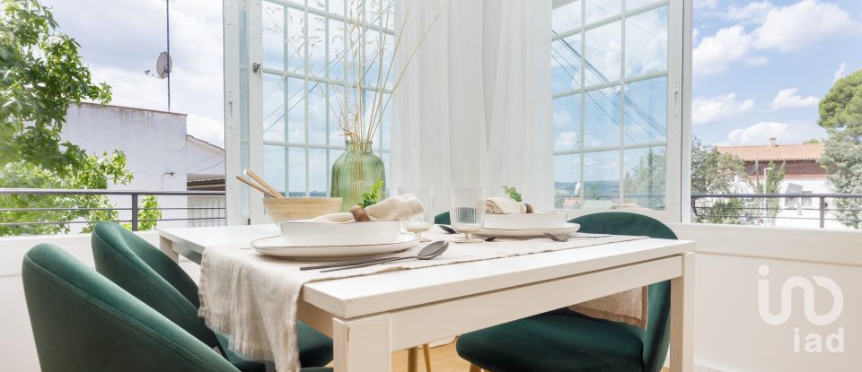 Appartement en maison 4 chambres de 335 m² à Palau-Solita I Plegamans (08184)