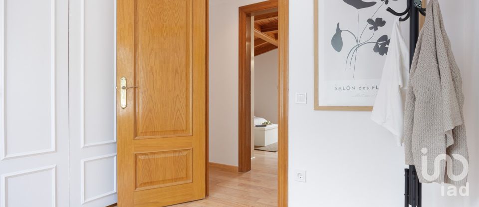 Appartement en maison 4 chambres de 335 m² à Palau-Solita I Plegamans (08184)