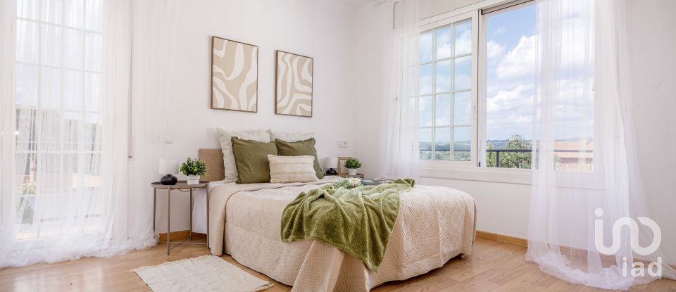 Appartement en maison 4 chambres de 335 m² à Palau-Solita I Plegamans (08184)