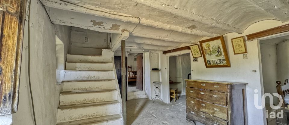 Casa de pueblo 4 habitaciones de 230 m² en Alcalá de la Selva (44432)