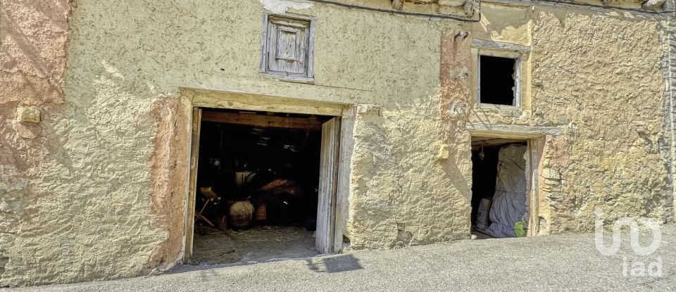 Casa de pueblo 4 habitaciones de 230 m² en Alcalá de la Selva (44432)