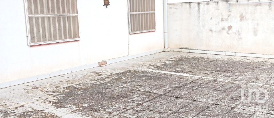 Maison 3 chambres de 490 m² à Móra d'Ebre (43740)