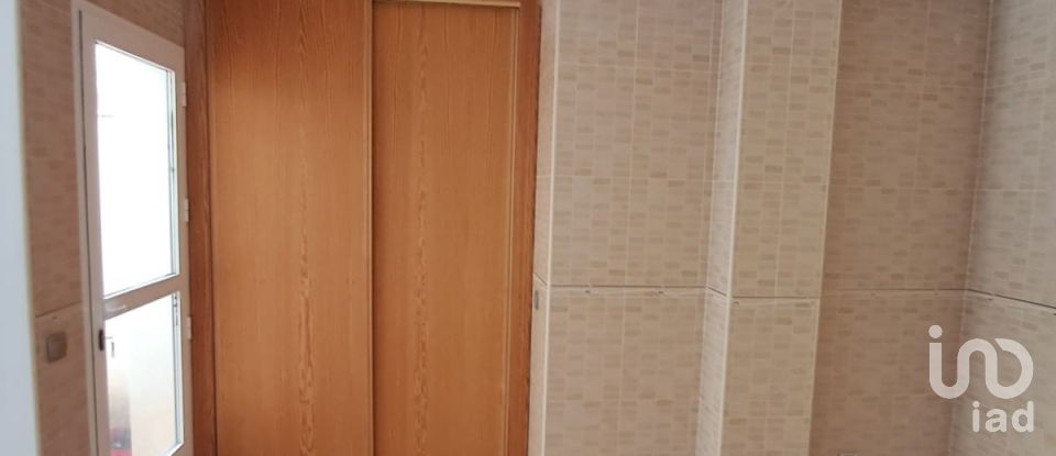 Pis 3 habitacions de 100 m² a Almendricos (30893)