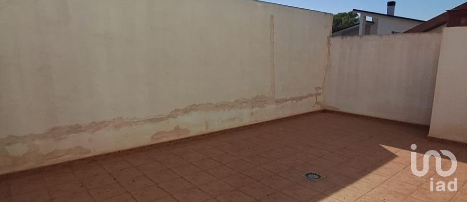 Pis 3 habitacions de 100 m² a Almendricos (30893)