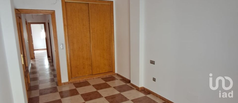 Pis 3 habitacions de 100 m² a Almendricos (30893)