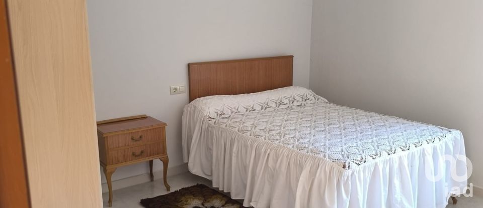 House 2 bedrooms of 90 m² in Bercianos del Páramo (24252)