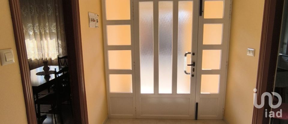 House 2 bedrooms of 90 m² in Bercianos del Páramo (24252)