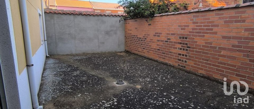 House 2 bedrooms of 90 m² in Bercianos del Páramo (24252)
