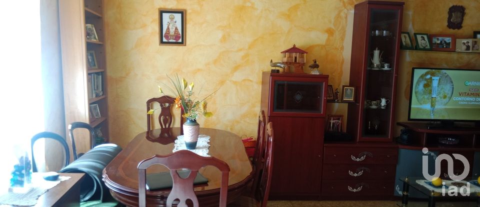 House 6 bedrooms of 148 m² in Veguellina de Fondo (24358)