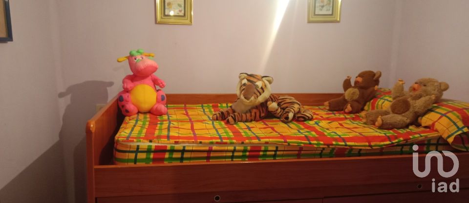 House 6 bedrooms of 148 m² in Veguellina de Fondo (24358)