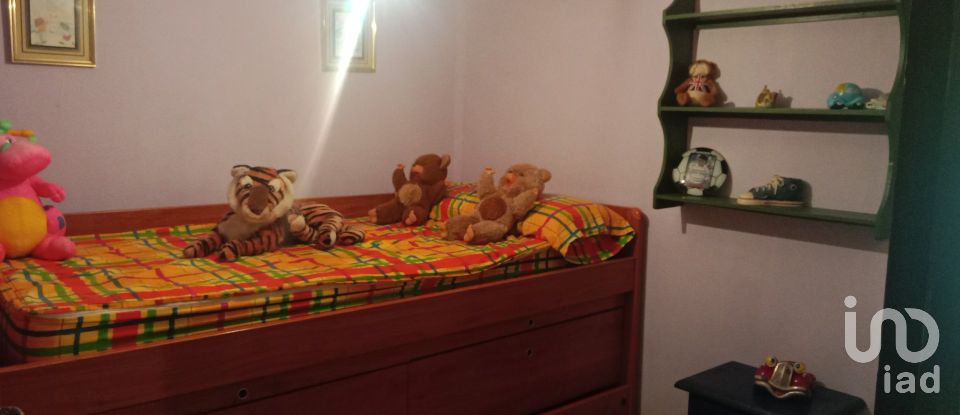 House 6 bedrooms of 148 m² in Veguellina de Fondo (24358)