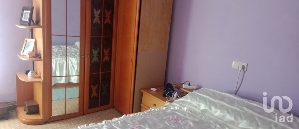 House 6 bedrooms of 148 m² in Veguellina de Fondo (24358)