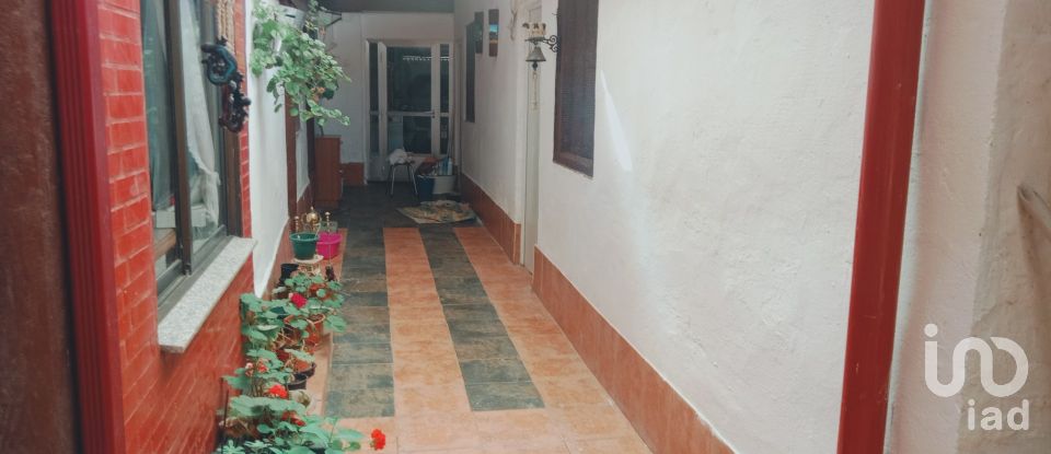 House 6 bedrooms of 148 m² in Veguellina de Fondo (24358)