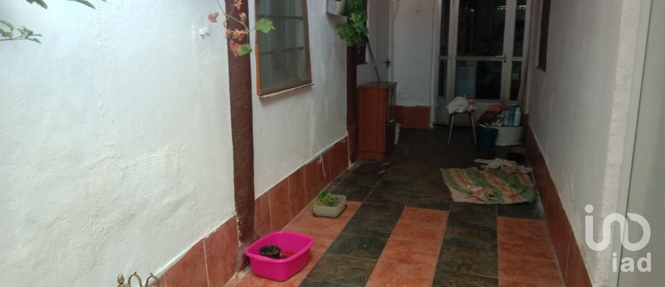 House 6 bedrooms of 148 m² in Veguellina de Fondo (24358)